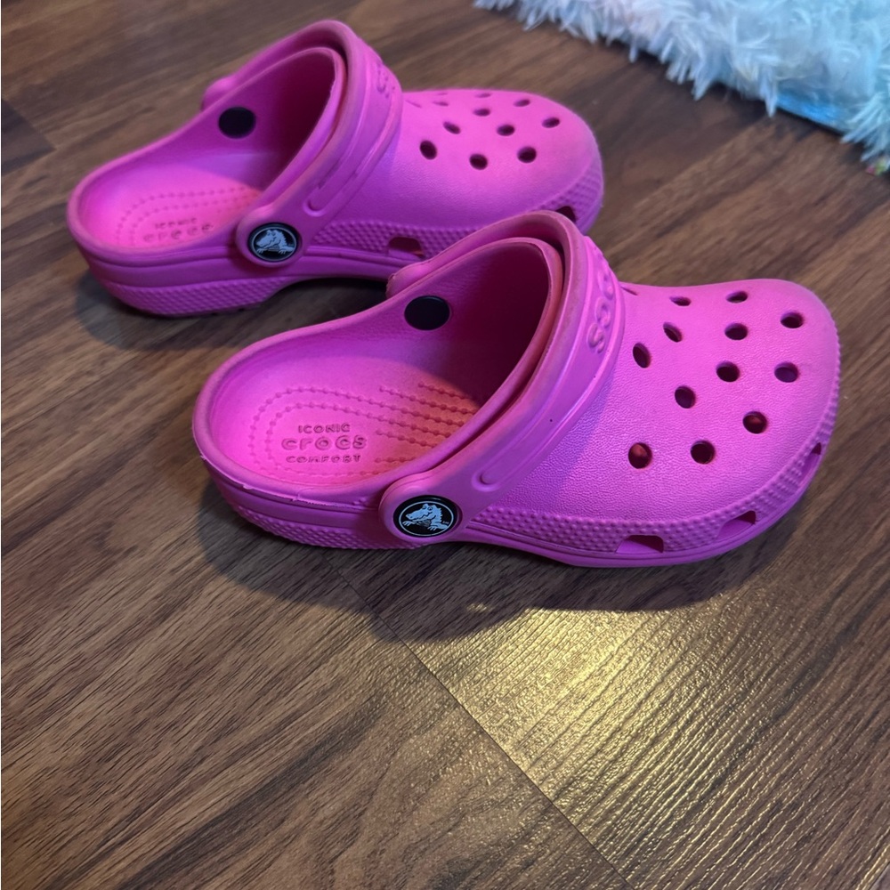 CROCS Pink - Picture 2 of 6